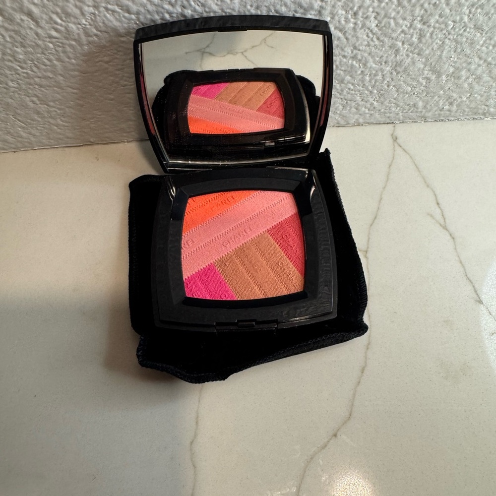 CHANEL Sunkiss Ribbon never used